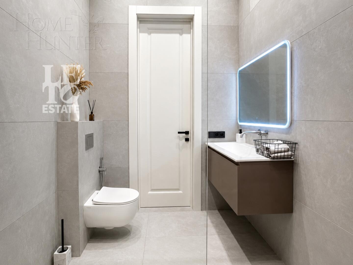 2-этажный коттедж 349.7 м² с отделкой