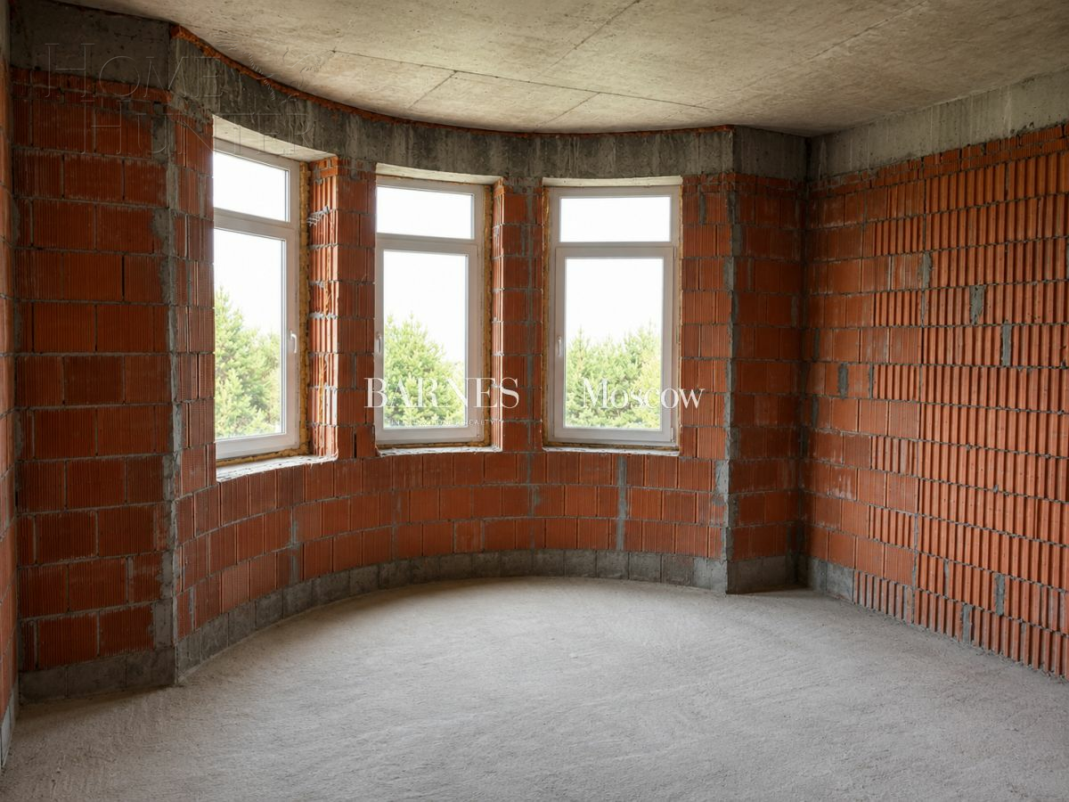 2-этажный коттедж 860 м² без отделки