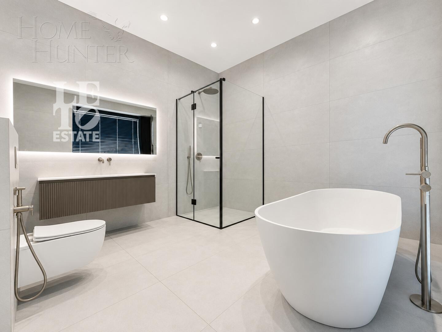 2-этажный коттедж 349.7 м² с отделкой