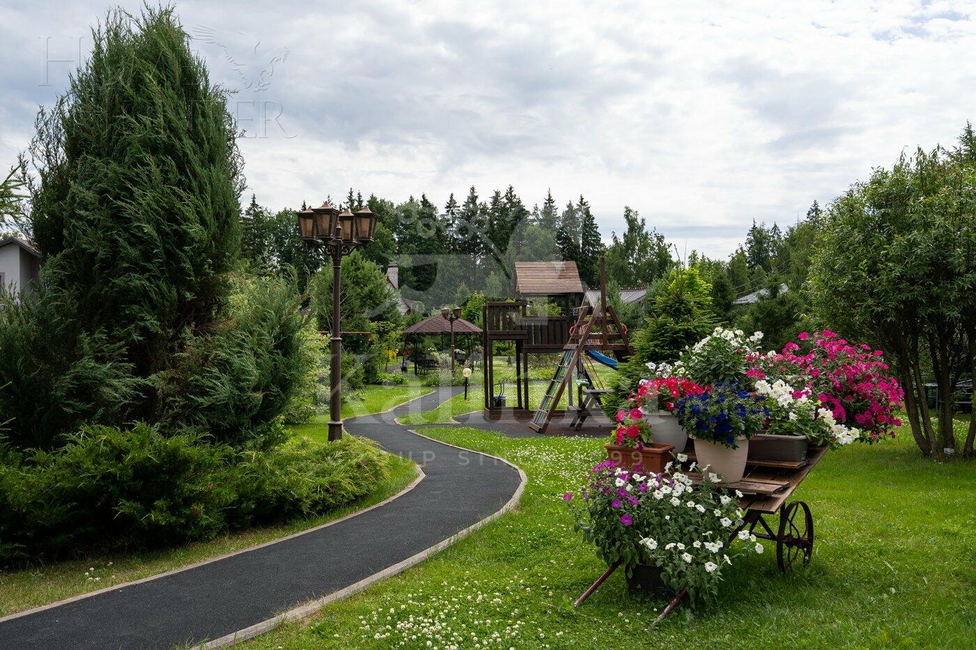 2-этажный коттедж 380 м² без отделки