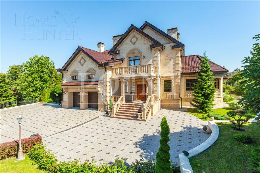 2-этажный коттедж 660 м² с отделкой