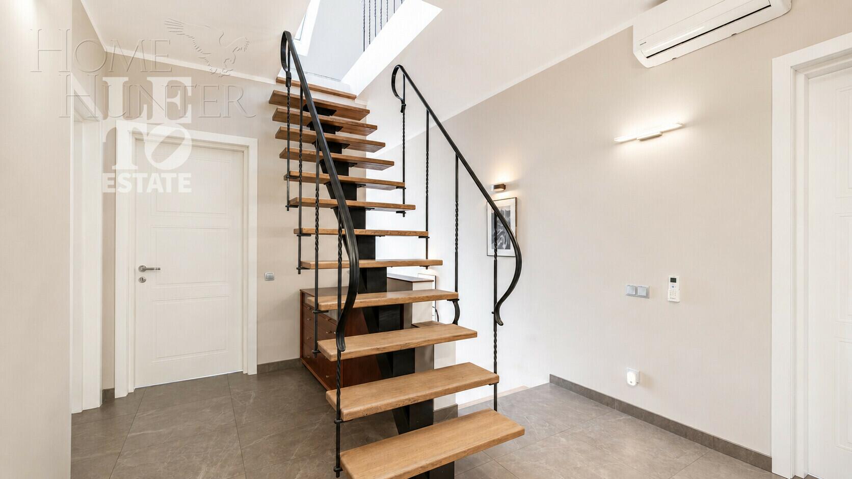 2-этажный коттедж 280 м² с отделкой