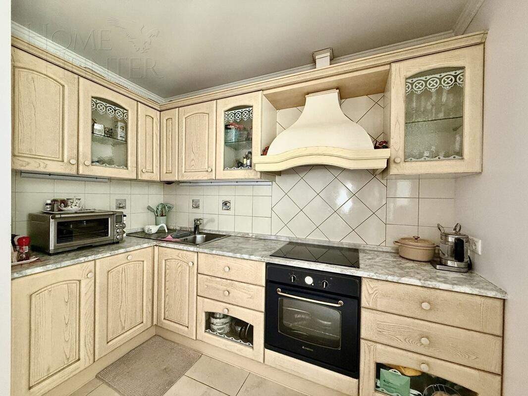 6-КОМН. КВАРТИРА С ОТДЕЛКОЙ 150 М² НА 18 ЭТАЖЕ
