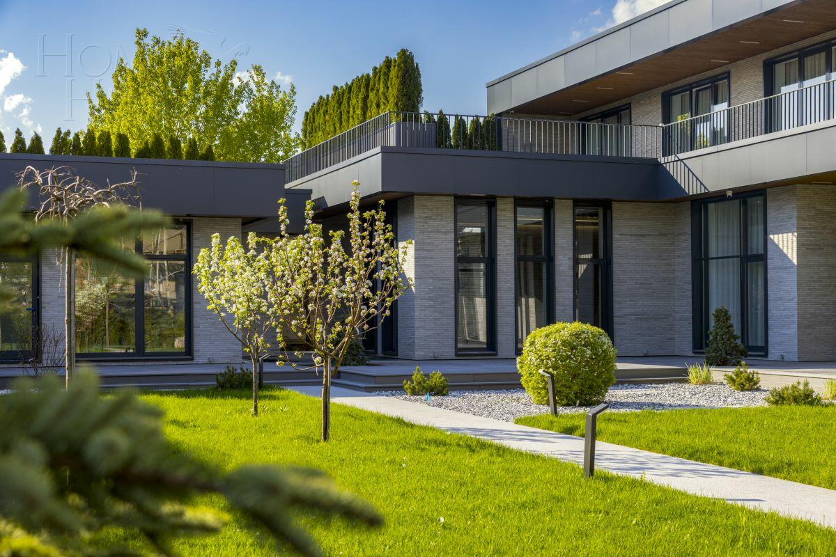 2-этажный коттедж 850 м² с отделкой