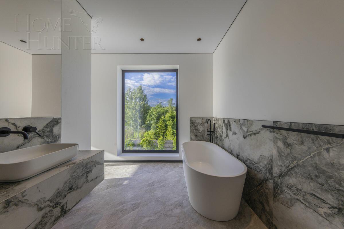 2-этажный коттедж 340 м² с отделкой
