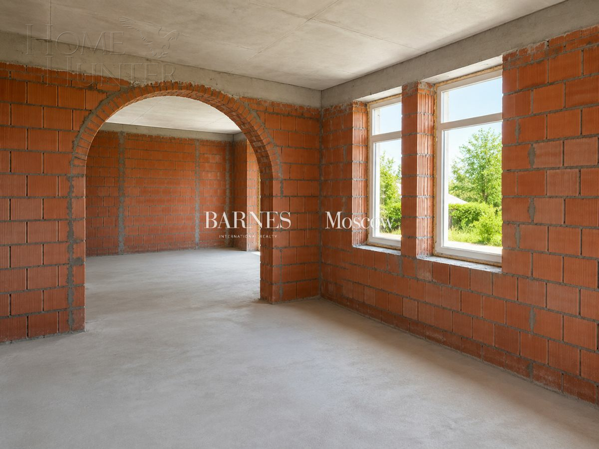 2-этажный коттедж 860 м² без отделки