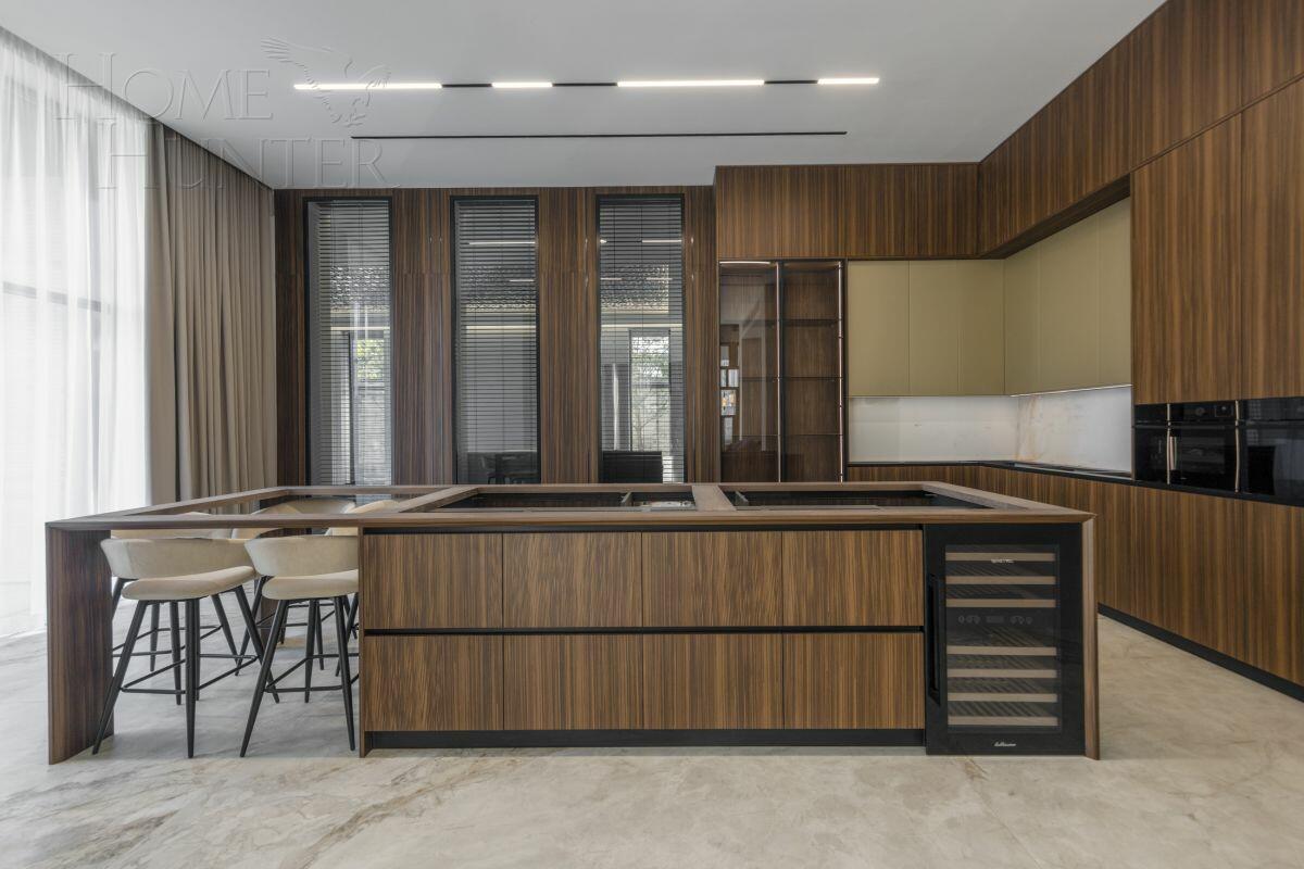 2-этажный коттедж 850 м² с отделкой
