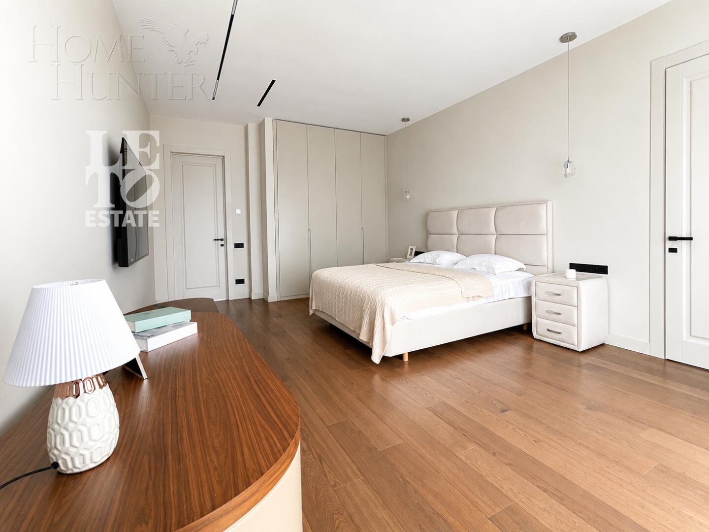 2-этажный коттедж 349.7 м² с отделкой