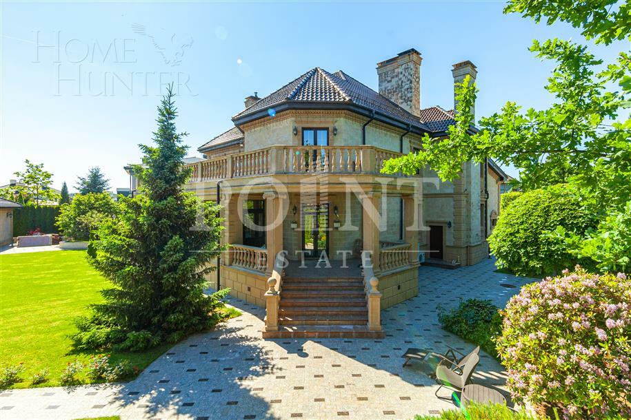 2-этажный коттедж 660 м² с отделкой