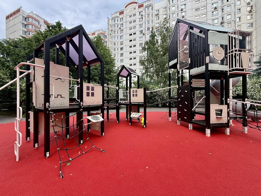 6-КОМН. КВАРТИРА С ОТДЕЛКОЙ 150 М² НА 18 ЭТАЖЕ