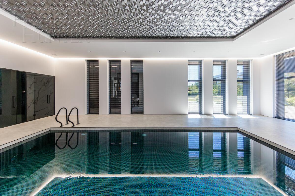 2-этажный коттедж 850 м² с отделкой