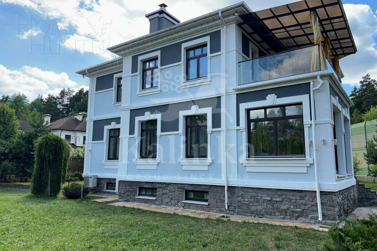 2-этажный коттедж 680 м² с отделкой