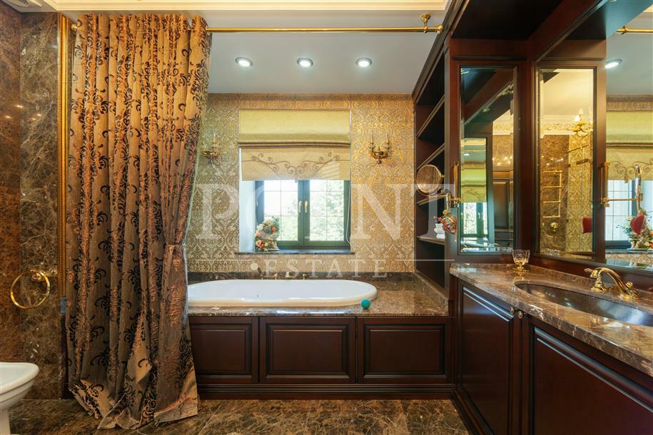 2-этажный коттедж 660 м² с отделкой