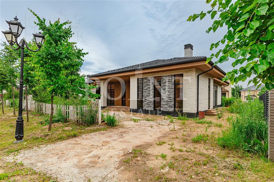 1-этажный коттедж 320 м² без отделки
