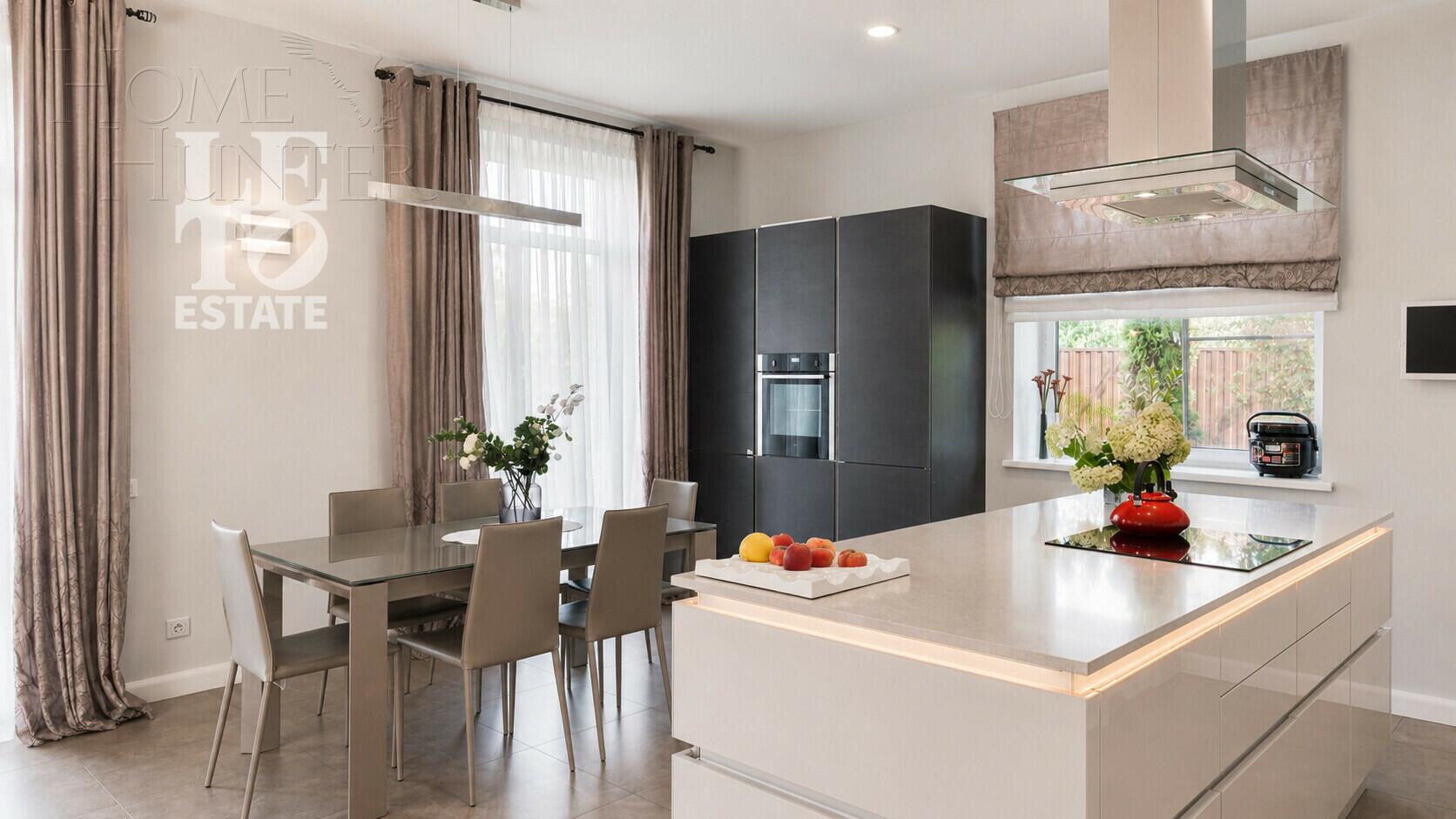 2-этажный коттедж 280 м² с отделкой