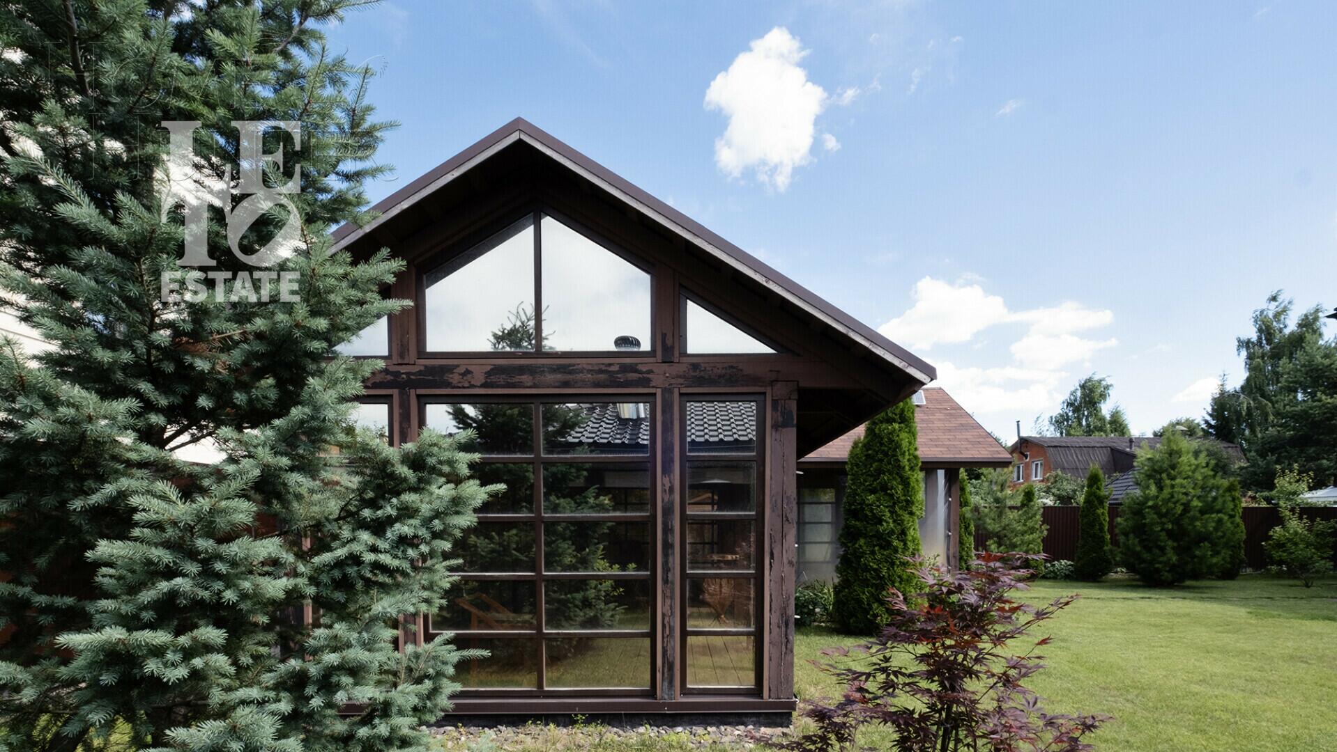 2-этажный коттедж 280 м² с отделкой