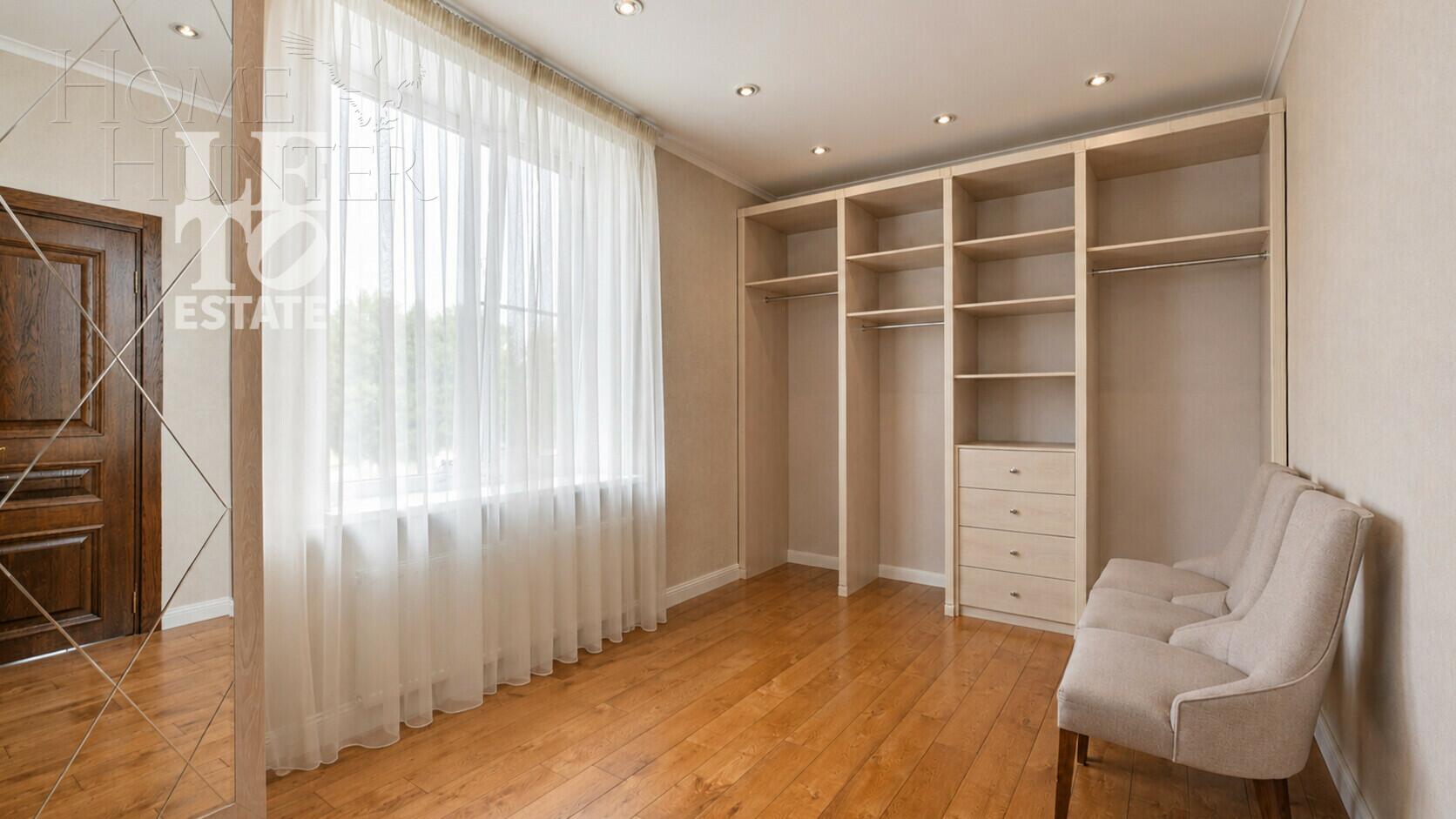 2-этажный коттедж 800 м² с отделкой