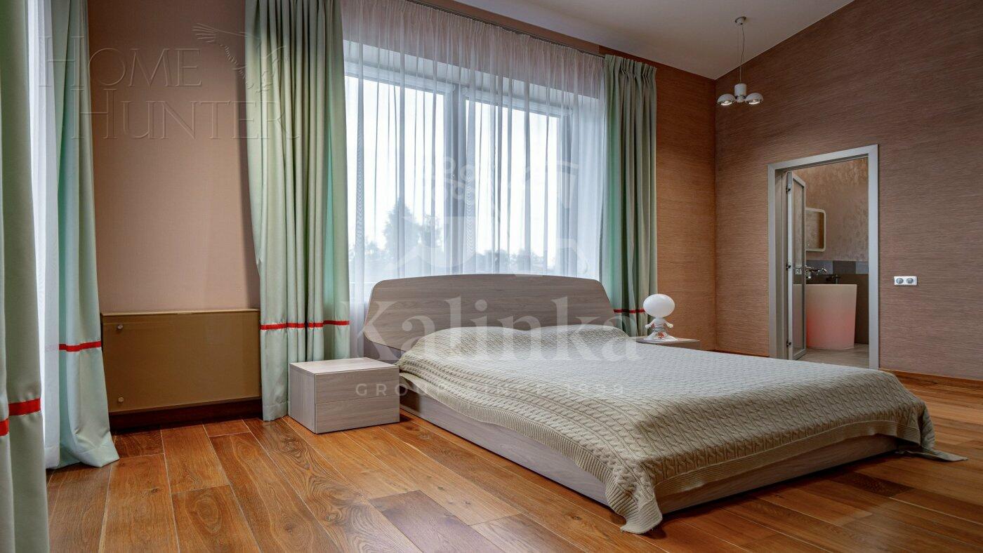 2-этажный коттедж 1 000 м² с отделкой