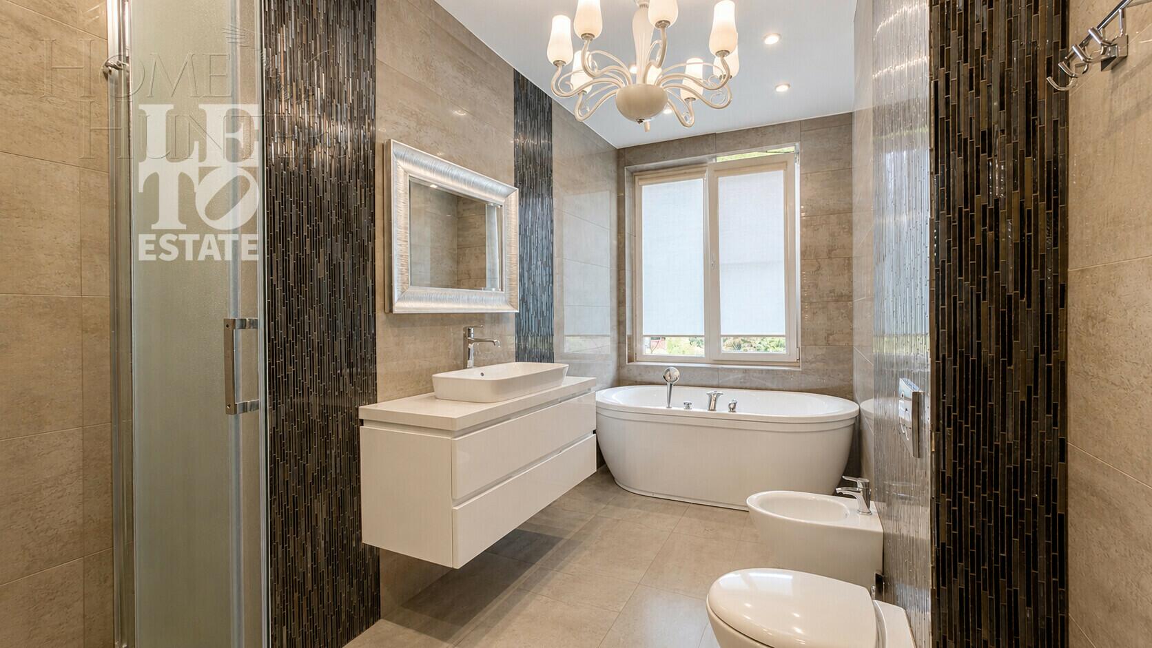 2-этажный коттедж 800 м² с отделкой