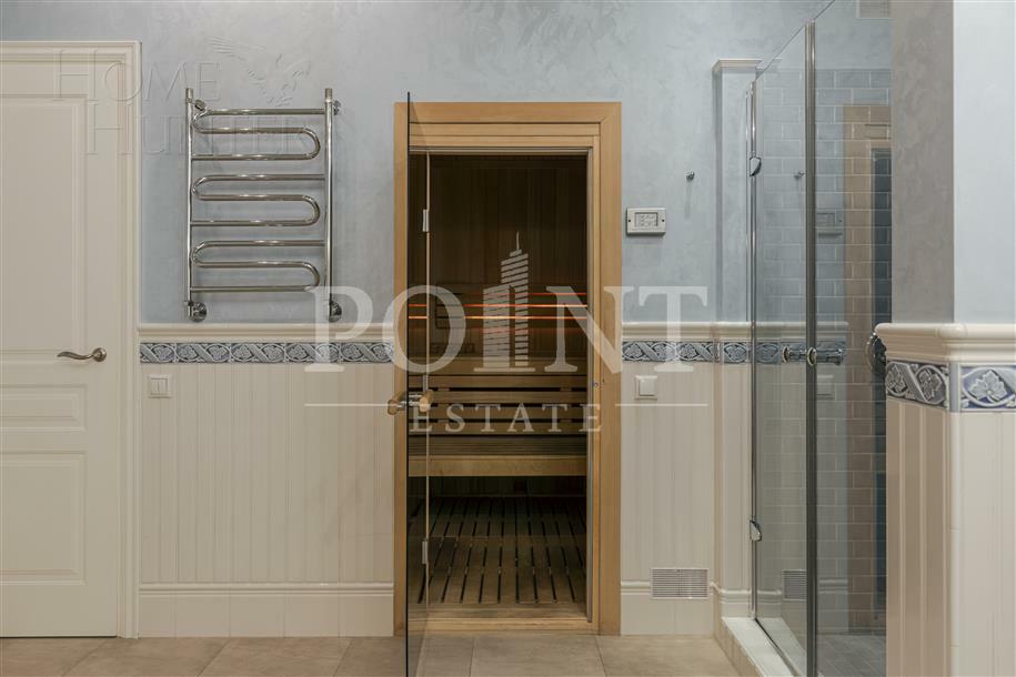 3-этажный таунхаус 500 м² с отделкой