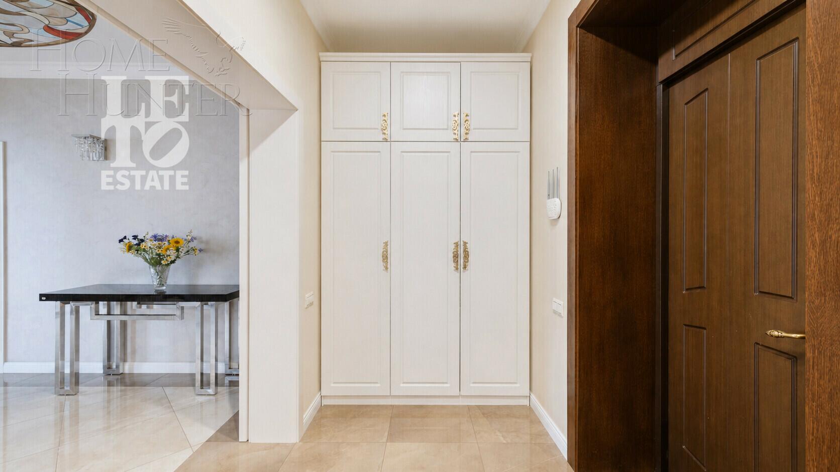 2-этажный коттедж 800 м² с отделкой