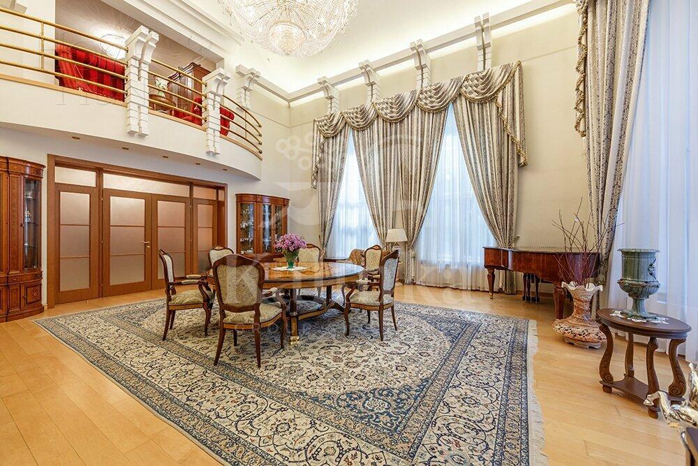 2-этажный коттедж 823.4 м² с отделкой