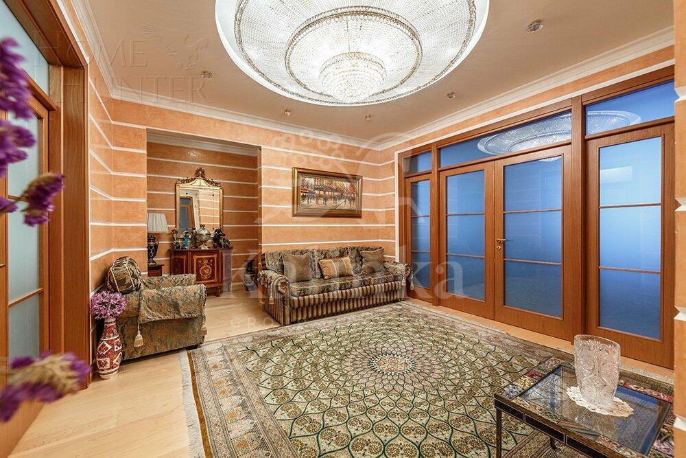 2-этажный коттедж 823.4 м² с отделкой