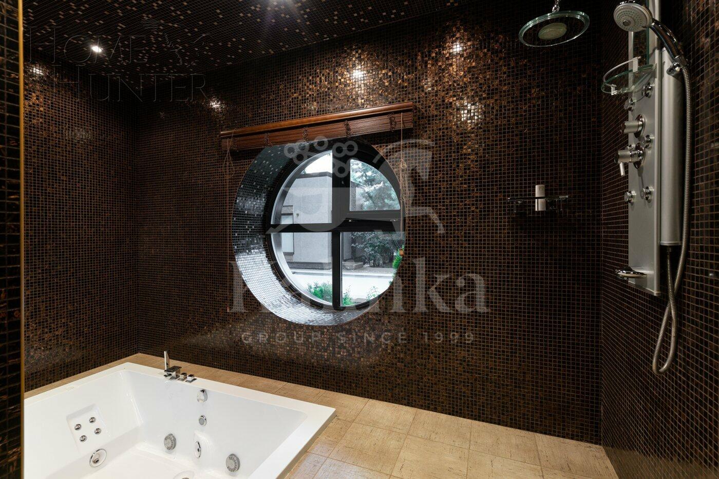 2-этажный коттедж 815 м² с отделкой