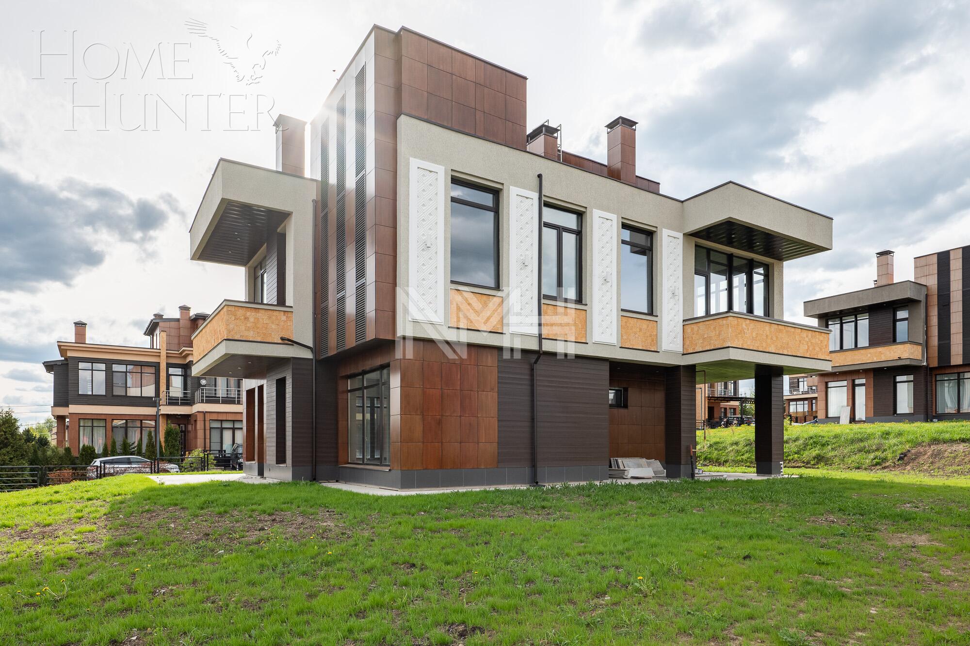 3-этажный коттедж 280 м² с отделкой
