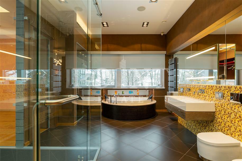 2-этажный коттедж 1 500 м² с отделкой