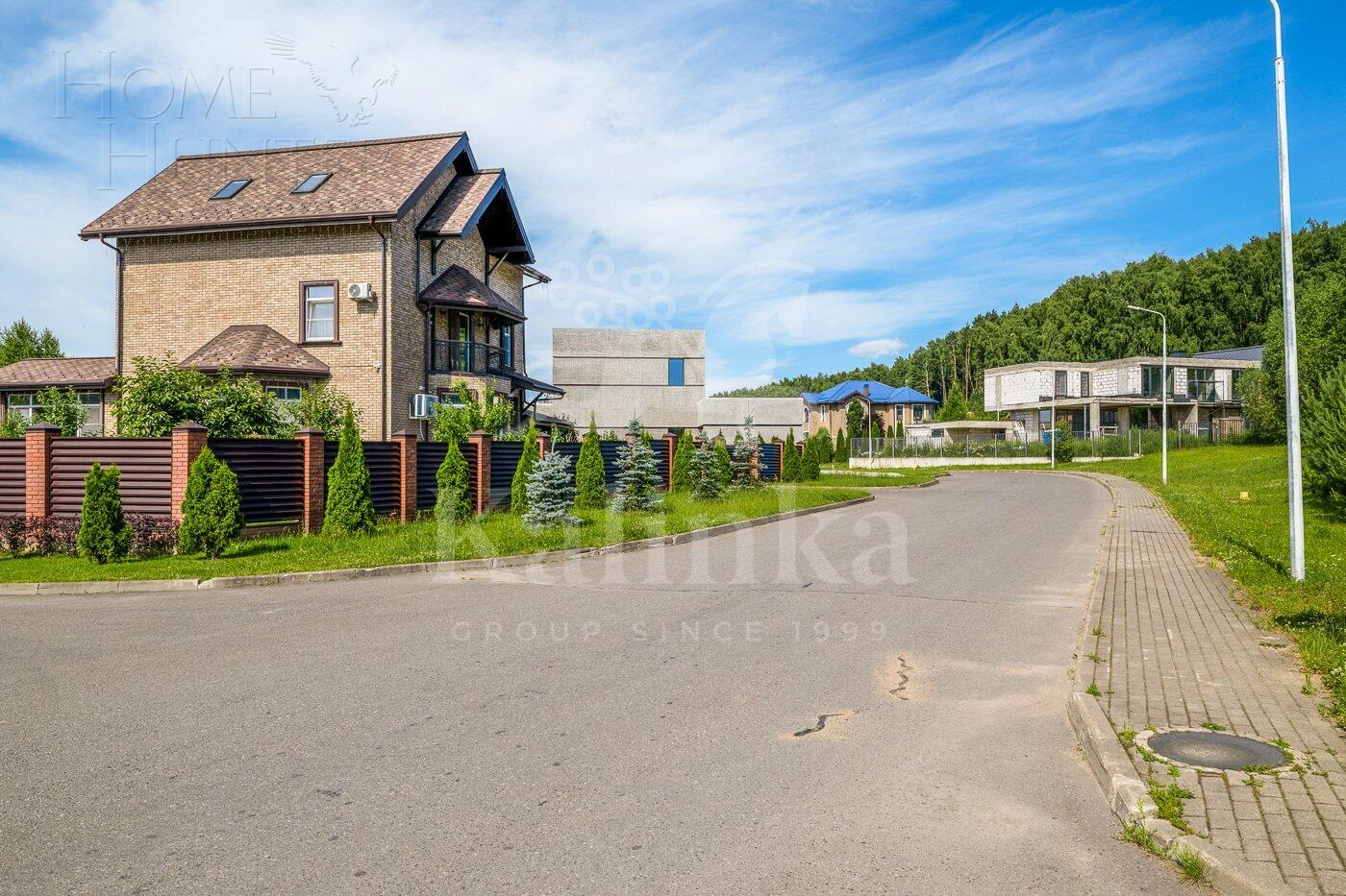 2-этажный коттедж 1 050 м² с отделкой