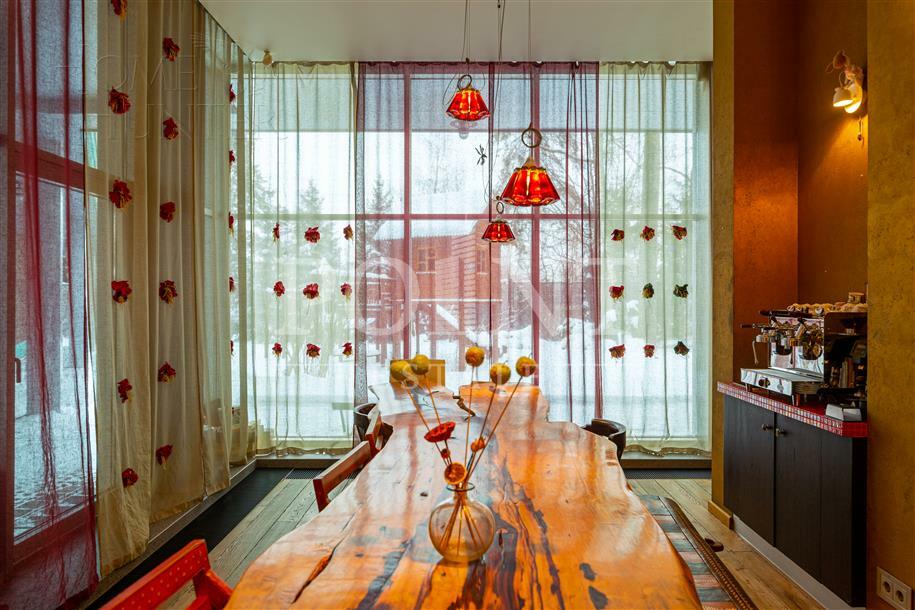 2-этажный коттедж 1 500 м² с отделкой