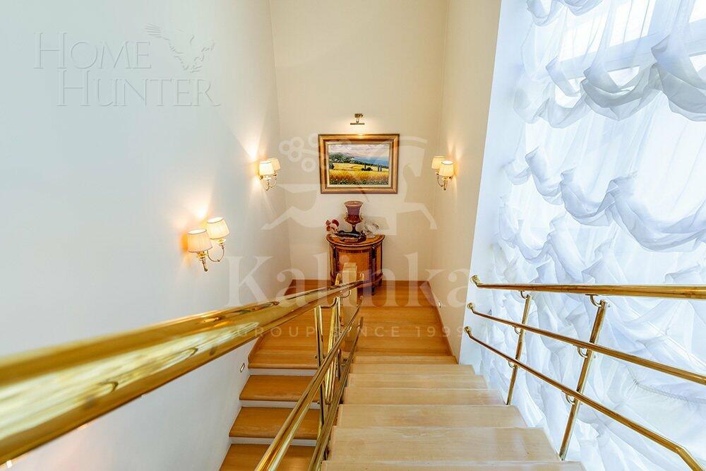 2-этажный коттедж 823.4 м² с отделкой