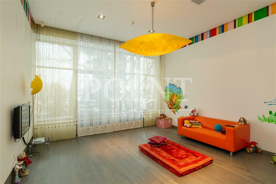 2-этажный коттедж 1 500 м² с отделкой