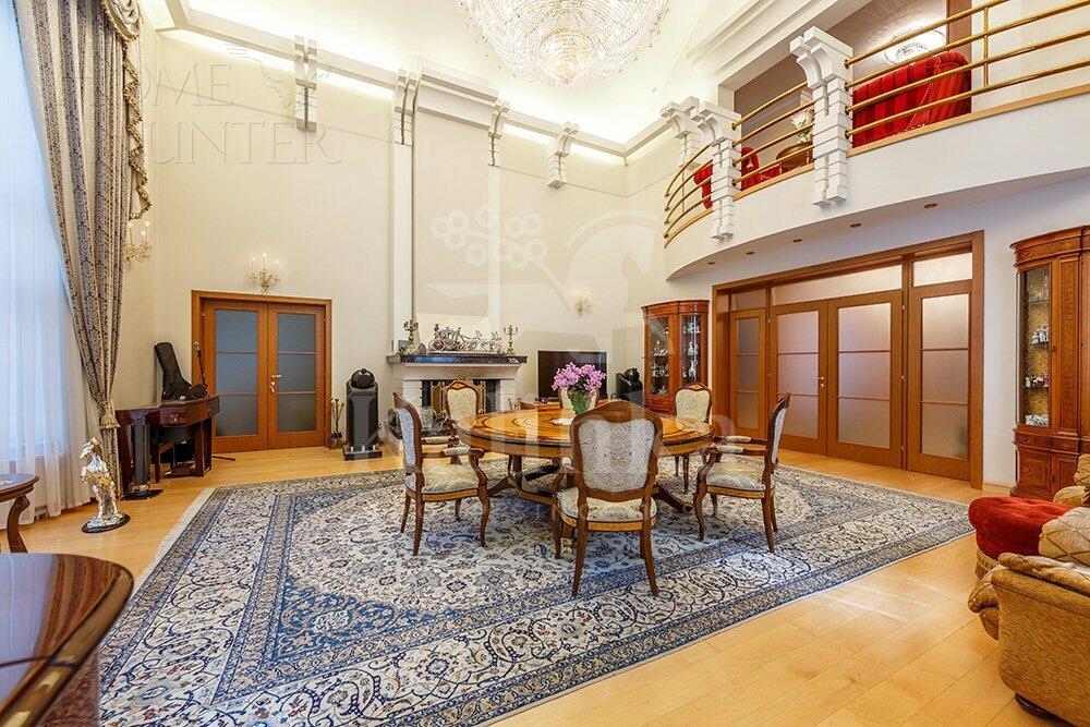 2-этажный коттедж 823.4 м² с отделкой