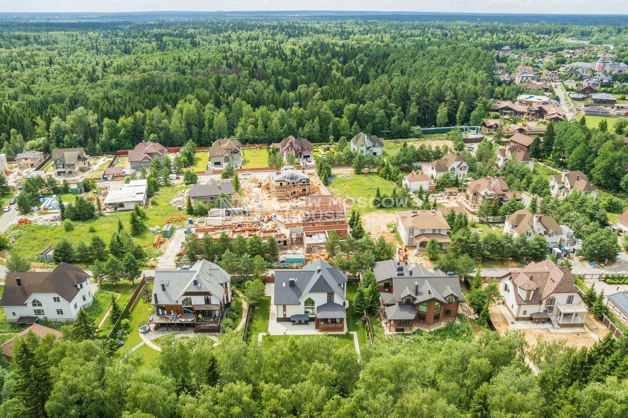 2-этажный коттедж 450 м² с отделкой