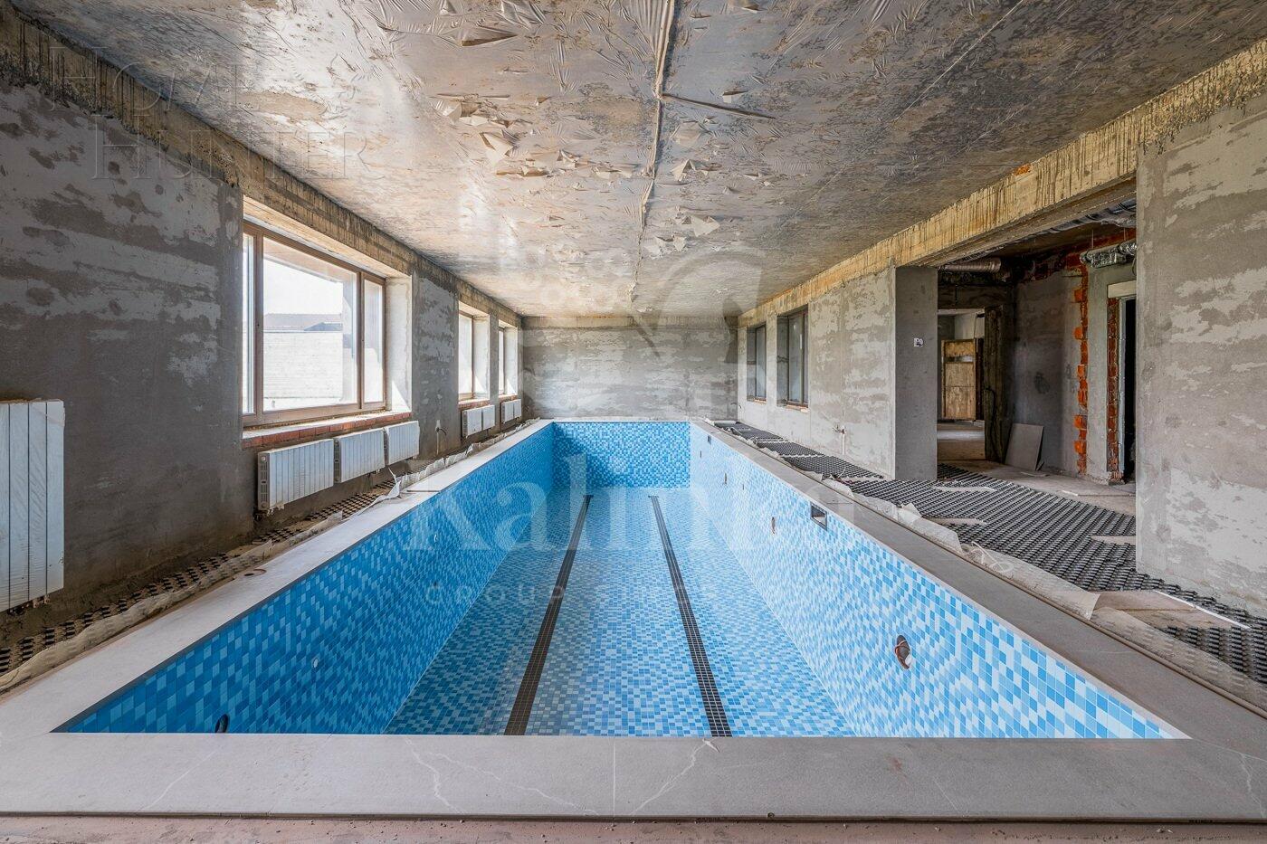 2-этажный коттедж 1 050 м² с отделкой