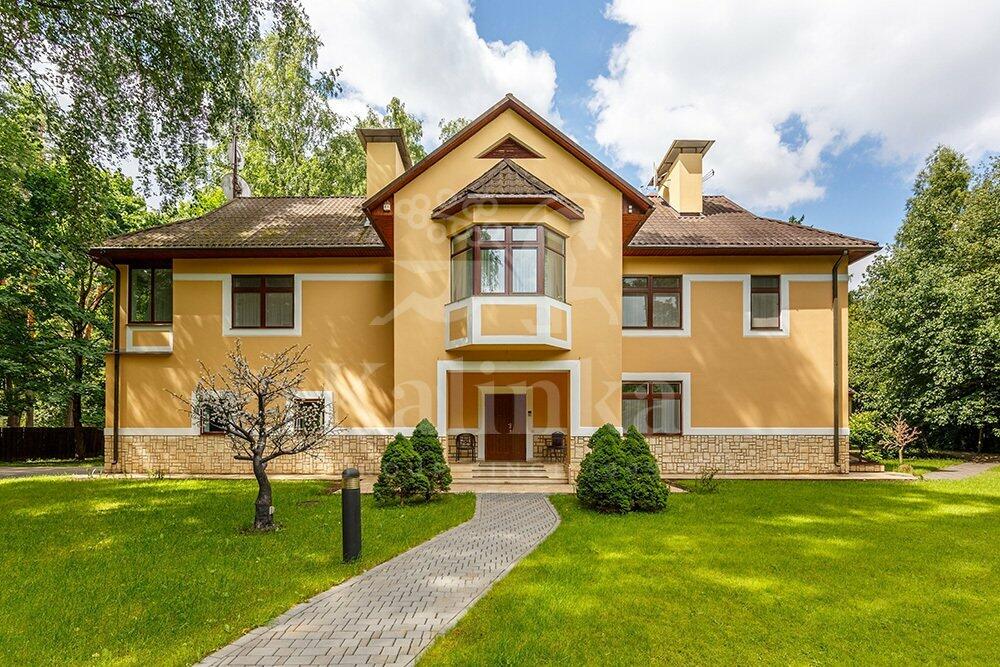 2-этажный коттедж 823.4 м² с отделкой