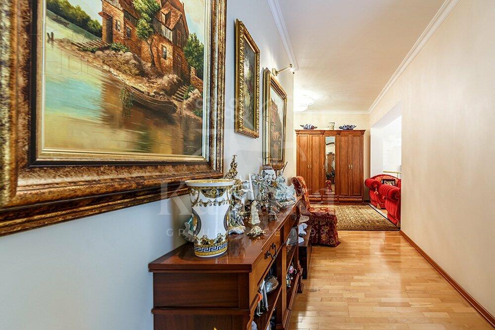 2-этажный коттедж 823.4 м² с отделкой