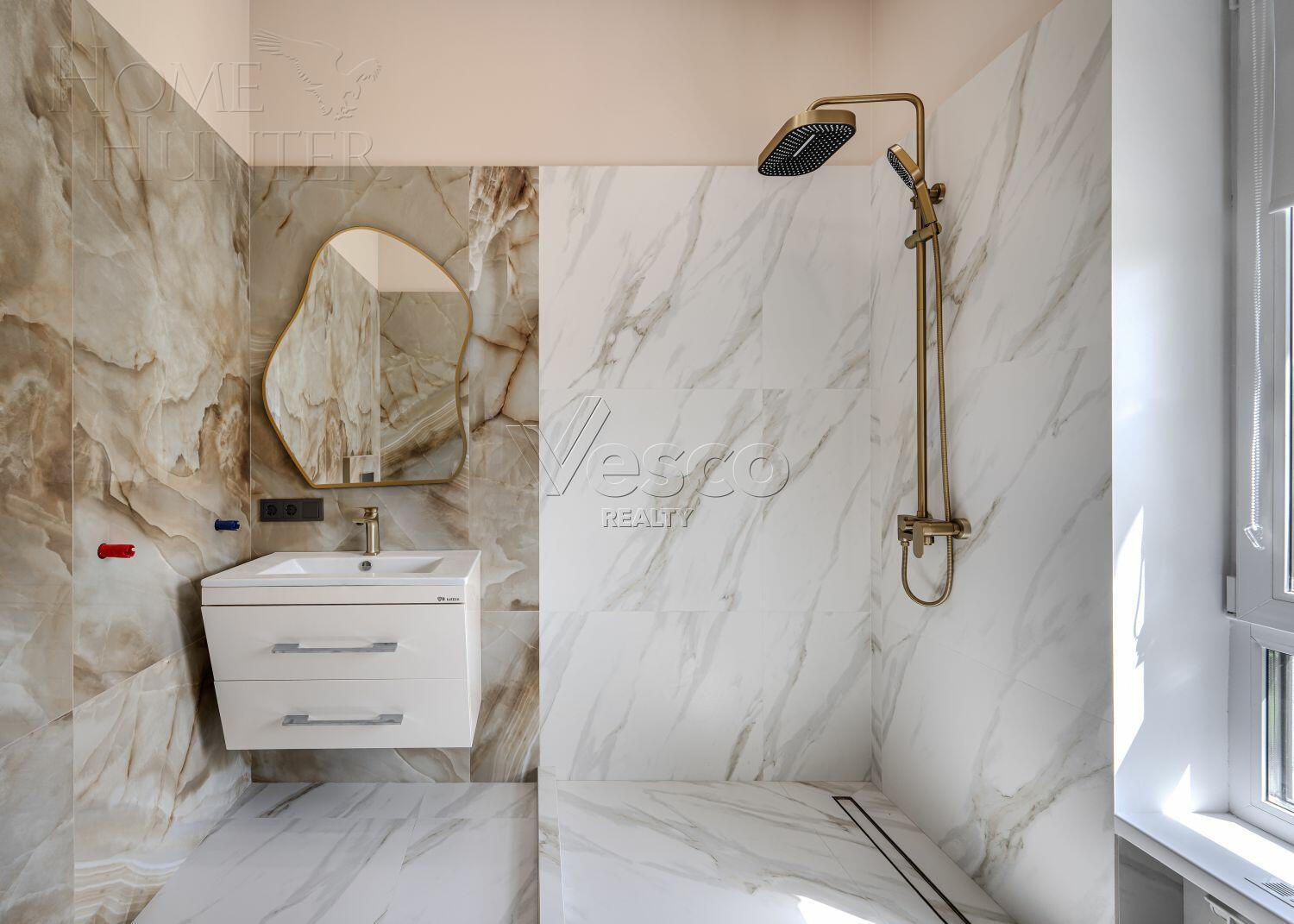 2-этажный коттедж 270 м² с отделкой