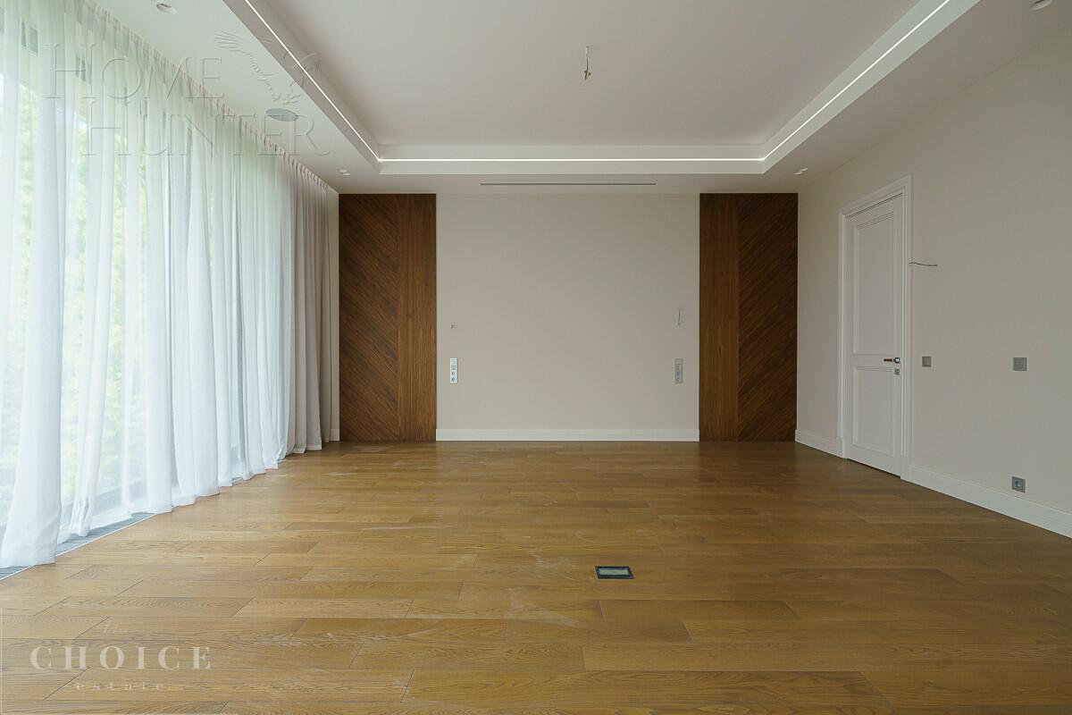 2-этажный коттедж 868 м² с отделкой