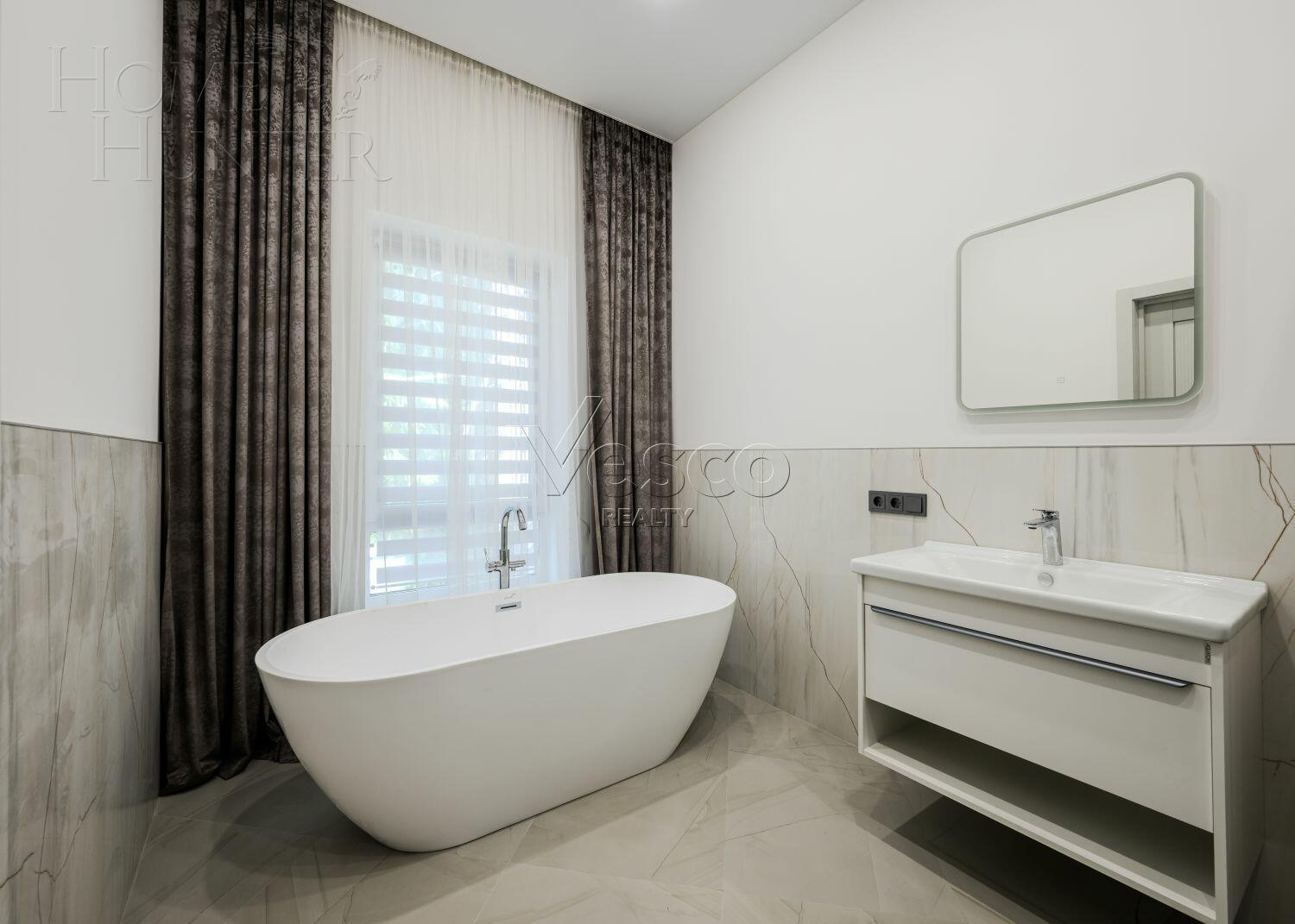 2-этажный коттедж 270 м² с отделкой