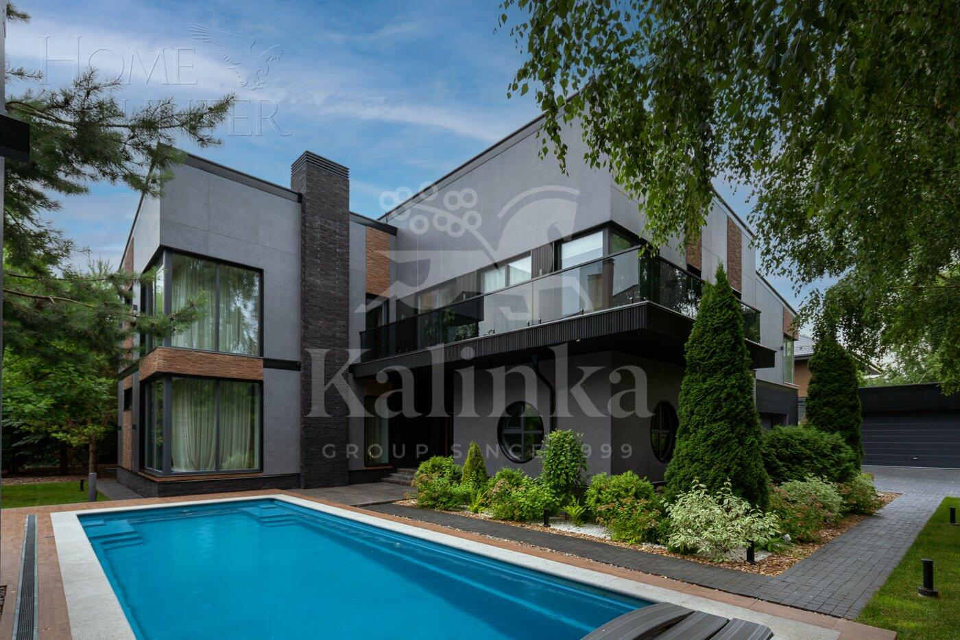 2-этажный коттедж 815 м² с отделкой