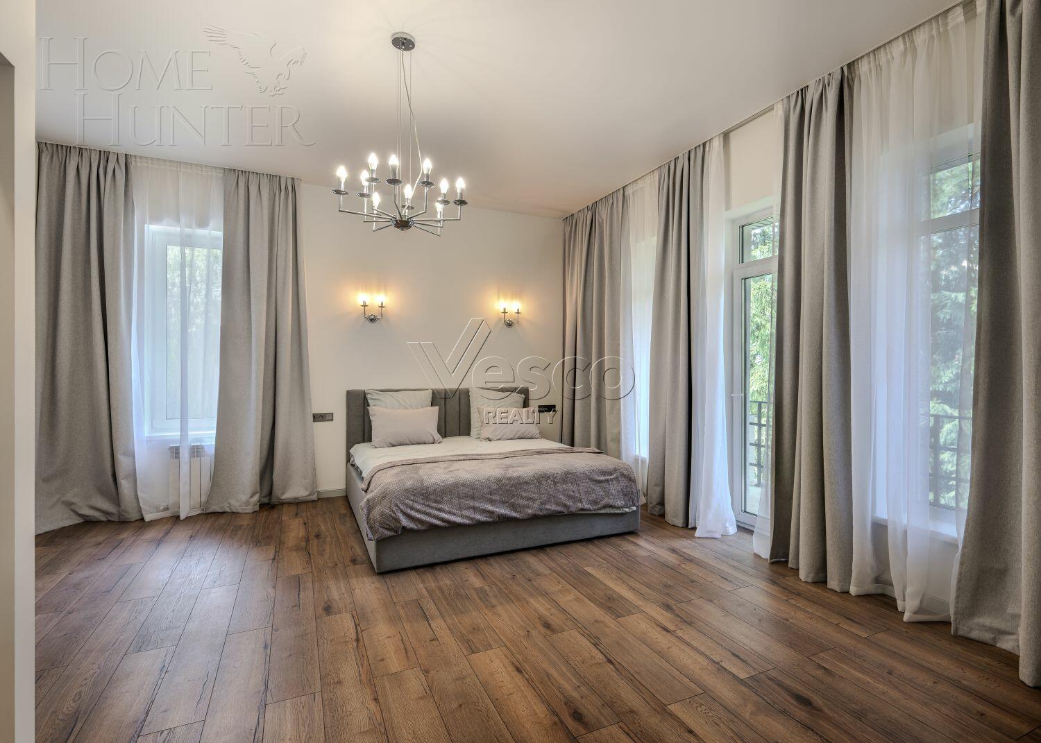 2-этажный коттедж 270 м² с отделкой