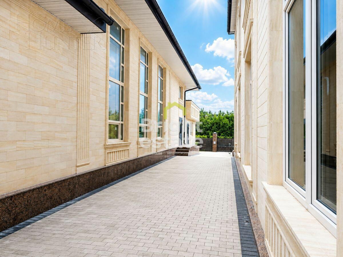 2-этажный коттедж 525 м² с отделкой