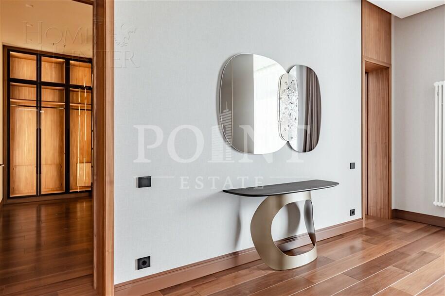 2-этажный коттедж 1 100 м² с отделкой