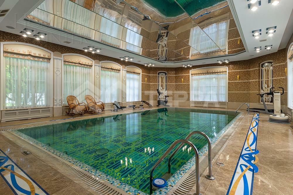 КОТТЕДЖ 1 800 м² с отделкой