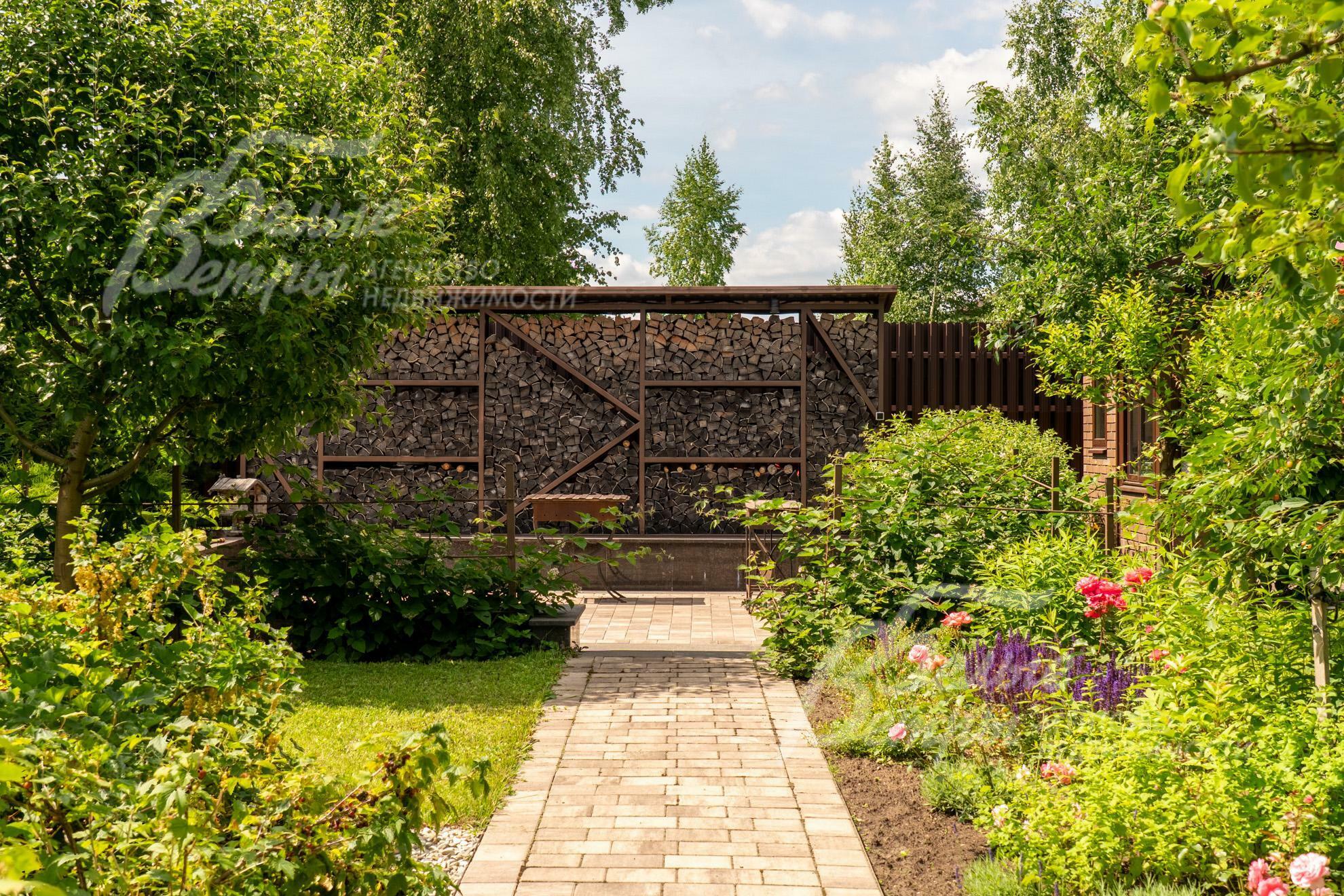 2-этажный коттедж 700 м² с отделкой