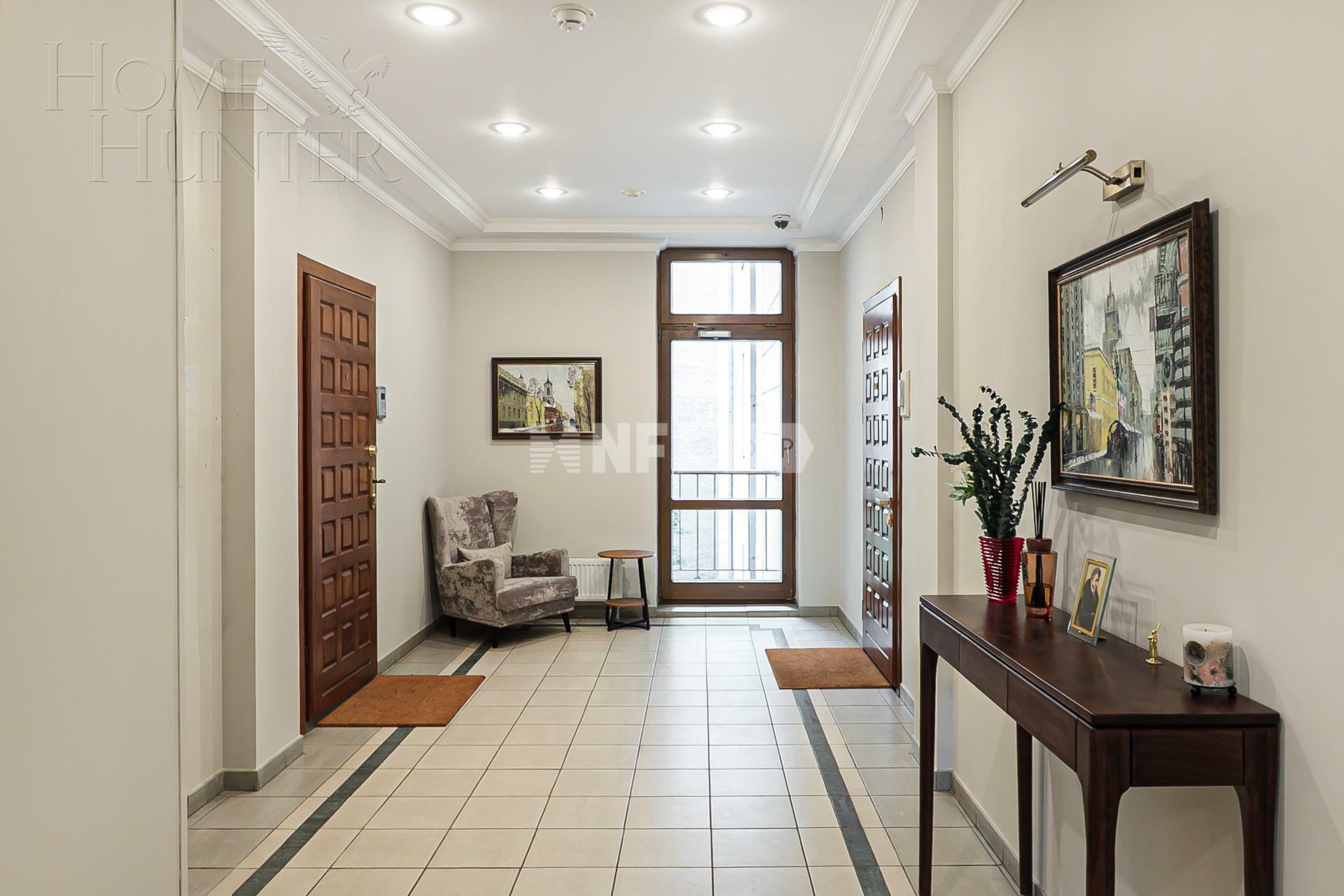 5-КОМН. КВАРТИРА С ОТДЕЛКОЙ 224.3 М² НА 3 ЭТАЖЕ