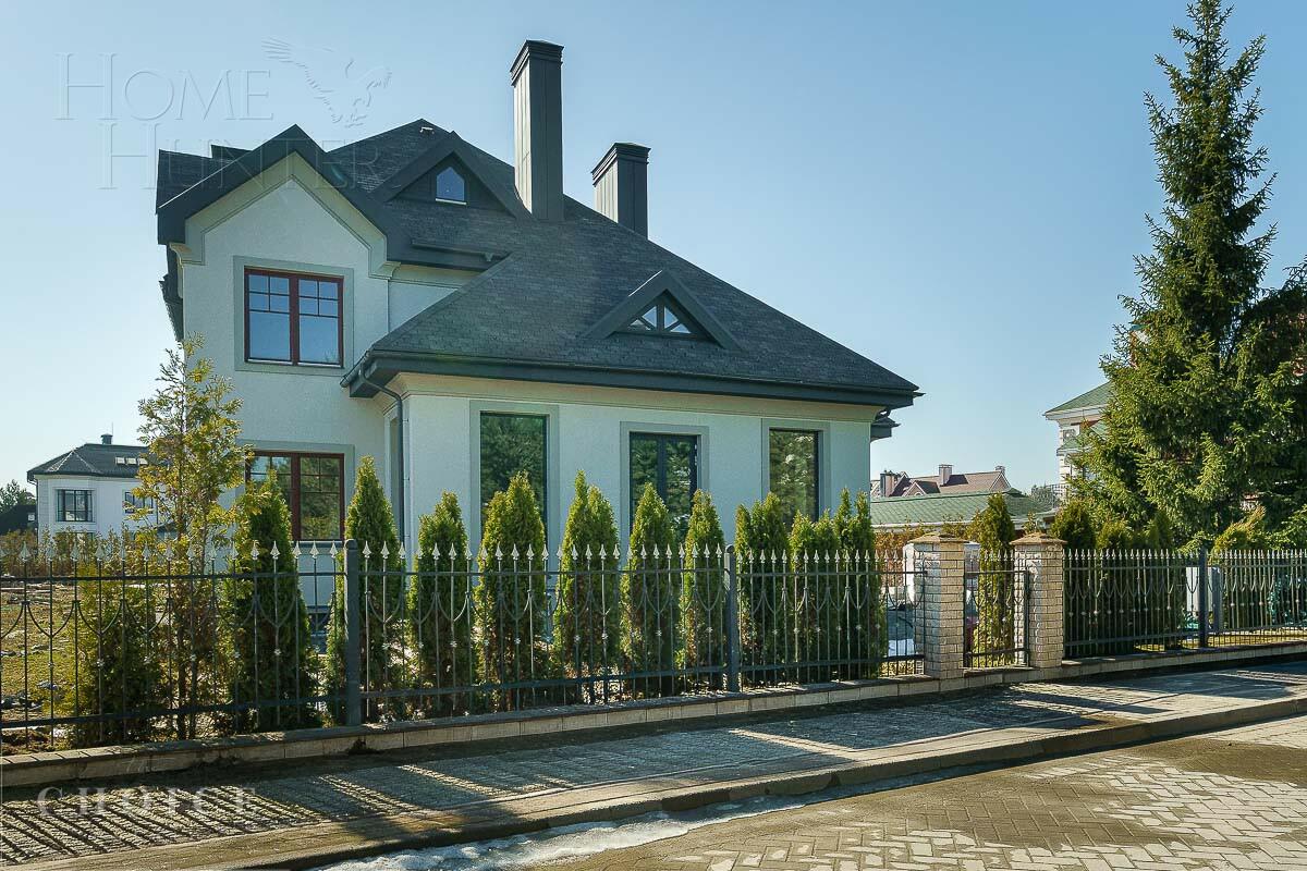 2-этажный коттедж 640 м² без отделки